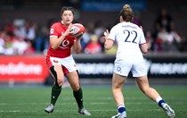 Red Roses cruise to Six Nations victory